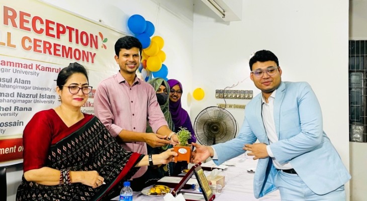 জাবিতে বিএনসিসি ক্যাডেটদের নবীনবরণ ও বিদায় সংবর্ধনা